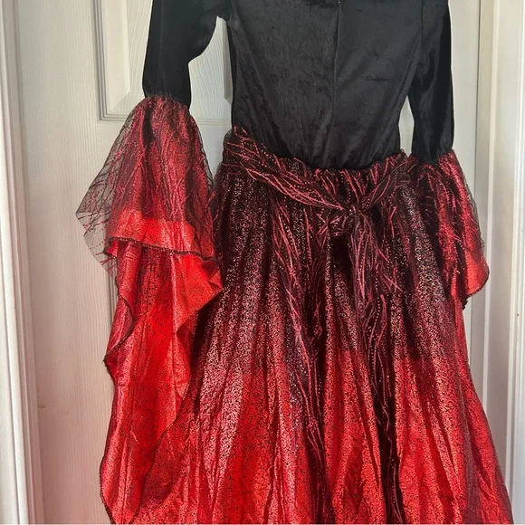 Spirit Halloween Girls Vampire Costume Dress  Gothic Medieval Size M 8-10 - Picture 3 of 9